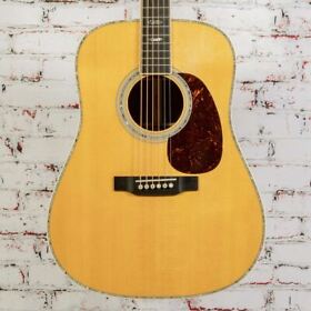 2637225 Martin D-41 Dreadnought Guitar Natural X7225