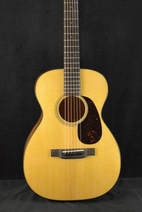 M2902972 Martin 0-18 Natural