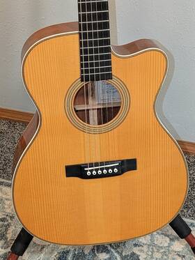 Omc-28m Martin 2008 Laurence Juber Signature Madagascar Rosewood Adirondack