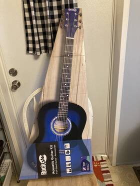 Rockjam Ag-1bl-sk Acoustic Guitar Kit With Stand Tuner Gig Bag Strap Lessons And More