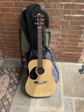 970115021 Rogue Left Hand Guitar