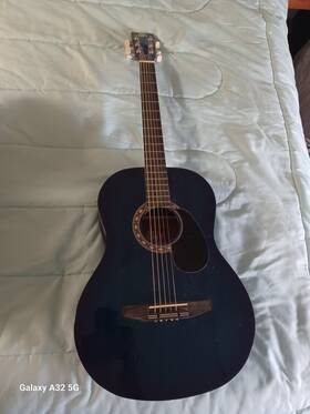 So-069-bl Rogue Guitar Beautiful Blue
