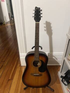 98070464 Samick Acoustic Guitar Model No Lw - 015g / 3 Sb With Adjustable Stand