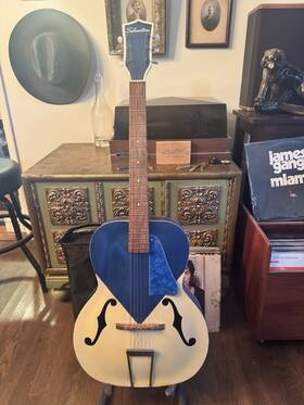 653l Silvertone Kentucky Blue 1950s