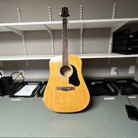 Ca1215178 Silvertone Pro Series Folk Acoustic Guitar