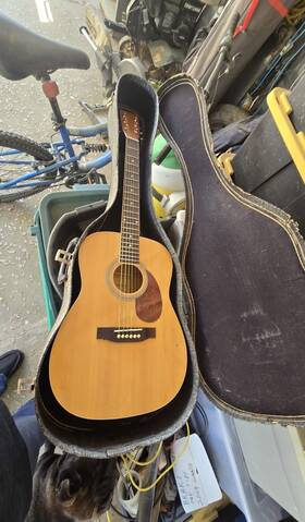 Gsl-sq5r Spectrum Gsl Sq5r Dreadnought Acoustic Guitar Spruce Natural With Hard Case