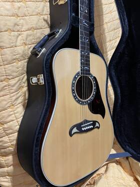 260bb Suzuki Kiso Wos Dreadnought 70/80 S Made In Japan With Hard Case