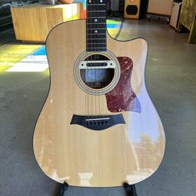 310ce-l4 Taylor Acoustic Guitar
