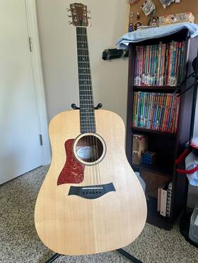 Taylor 887766102410 Big Baby Left-handed Acoustic Guitar Natural Comes With Case And Capo