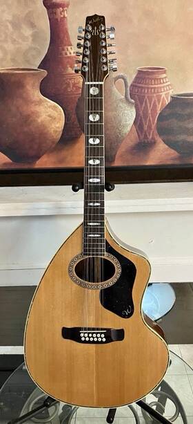W5020 Westbury 12 String Japanese By Matsumoku. Excellent Condition With Case