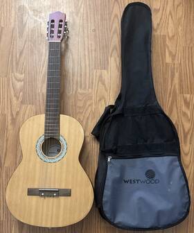 Westwood Cg-39 Classic Model Acoustic Guitar With Zippered Soft Case
