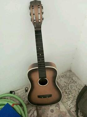 Cl16dw2 Yamaha Acoustic Guitar With Case