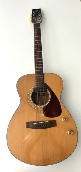 Fg-110e Yamaha Vintage C. 1970s Grand Concert Electric Acoustic Guitar With Case