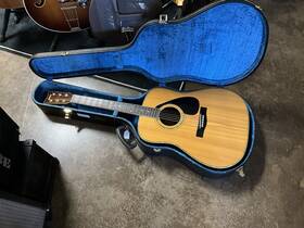 Fg-400d Yamaha Vintage Acoustic Guitar 1970s Made By Nippon Gakki Rare With Case