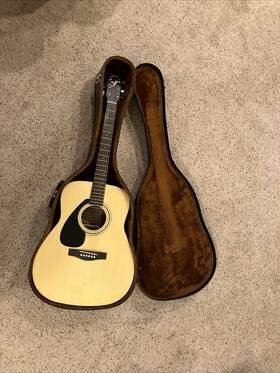 Fg-413sl Yamaha Left Handed Acoustic Guitar With Original Case. Mint Condition