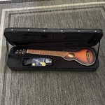 Washburn Rover RO10TSB Tobacco Sun Burst Travel Acoustic Guitar Molded Case Htf. Fixed Price $315.00.