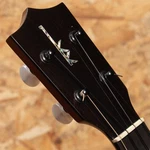 Kamaka HB-2D2 Deluxe Semi Long Neck Hawaiian Ukulele Used. Fixed Price $7984.65.