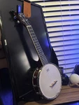 Donner DBU-200 23" Banjolele 4 String Ukulele With Gig Bag & Accessories. Fixed Price $93.15.