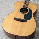 Martin 000-18 Standard Used Acoustic Guitar 1999. Fixed Price $2696.84.