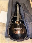 Yamaha APX500III Thinline Acoustic/electric Guitar 2010S - Black. Fixed Price $375.00.