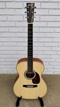 Brand New Larrivee Acoustic Guitar Model OM-40 W/hsc! -ll. Fixed Price $2400.00.