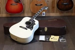 2018 Gibson Hummingbird Limited Edition Dreadnought Guitar Alpine White + Ohsc. Fixed Price $2895.00.