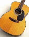 Martin 000-18 Natural With Hard Case 1995 Acoustic Guitar. Fixed Price $2500.00.