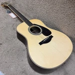 Yamaha LL16-ARE Natural Acoustic Electric Solid W/ Soft Case. Fixed Price $949.99.
