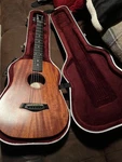Taylor Baby 301-M Usa Made With Genuine Hard Case. Fixed Price $1150.00.