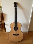 Martin 000JR-10 With Soft Case. Fixed Price $701.10.