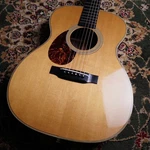 Martin OM-28V / 2010 Used Left Handed Acoustic Guitar. Fixed Price $3113.37.