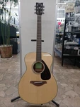 Yamaha FS820 Acoustic Guitar. Fixed Price $401.32.