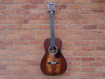 Eastman E1P-LTD Cla W/bag. Fixed Price $973.79.